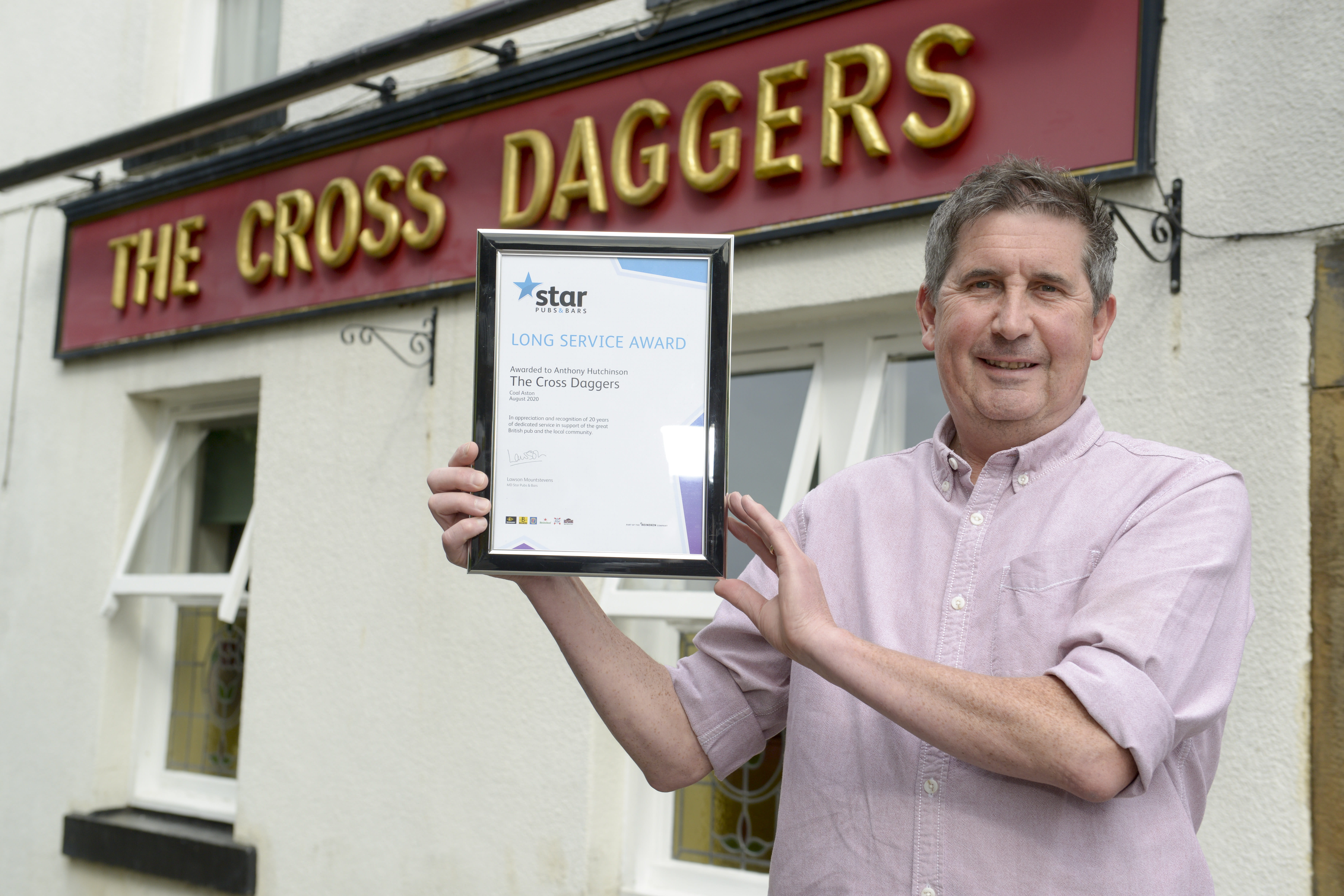 Coal Aston Licensee Receives Prestigious Long-Service Award